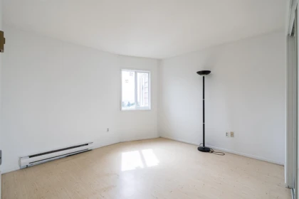 Basement Recreation Room Photo of 203 107 W 27th Street, North Vancouver, BC
