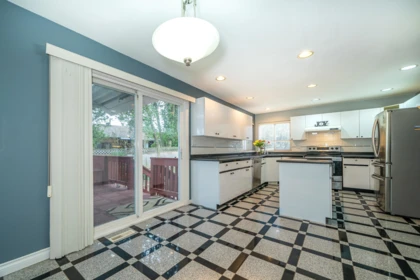 Guest Bathroom Photo of 10123 157 Street, Surrey, BC