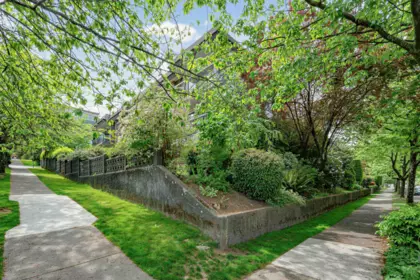 Hallway Photo of 111 588 E 5 Avenue, Vancouver, BC