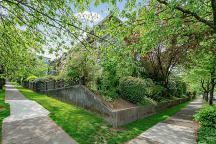 Hallway Photo of 111 588 E 5 Street, Vancouver, BC