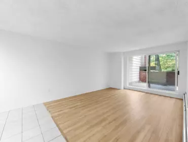 111 588 E 5 Avenue, Vancouver, BC, Vancouver — Apartment/Condo for sale