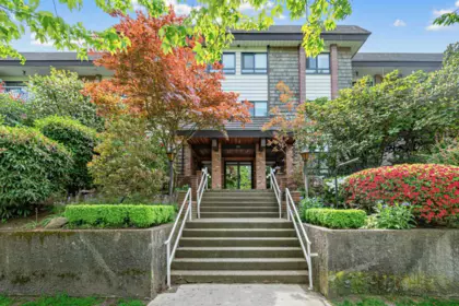 Mudroom Photo of 111 588 E 5 Avenue, Vancouver, BC