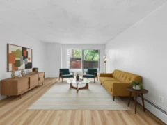 111 588 E 5 Street, Vancouver, BC