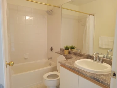 Primary Bathroom Photo of 308 295 Schoolhouse Street, Coquitlam, BC