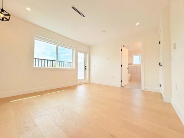 Bedroom 3 Photo of 2026 E 32nd Avenue, Vancouver, BC