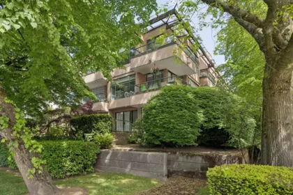 Fitness Center Photo Near 303 1702 Chesterfield Avenue, North Vancouver, BC