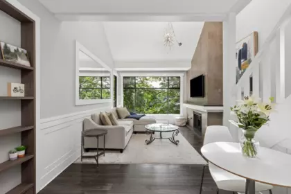 303 1702 Chesterfield Avenue, North Vancouver, BC, North Vancouver — Apartment/Condo for sale