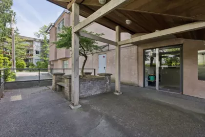 Street View Photo of 303 1702 Chesterfield Avenue, North Vancouver, BC