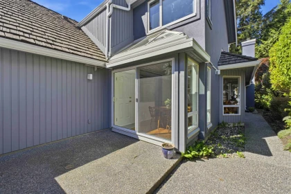 5 1925 Indian River Crescent, North Vancouver, BC, North Vancouver — Townhouse for sale