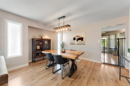 Breakfast Nook Photo of 5856 Glendale Drive, Chilliwack, BC