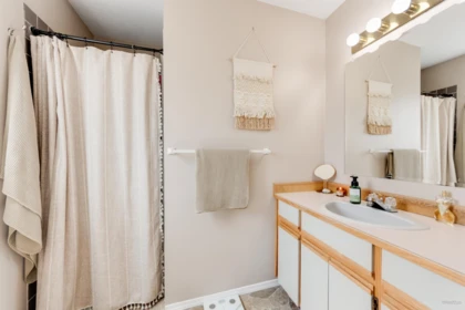 Powder Room Photo of 5856 Glendale Drive, Chilliwack, BC