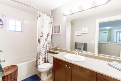 Entry Foyer Photo of 11125 234a Street, Maple Ridge, BC
