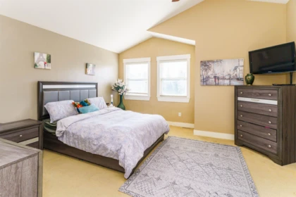 Guest Bathroom Photo of 11125 234a Street, Maple Ridge, BC