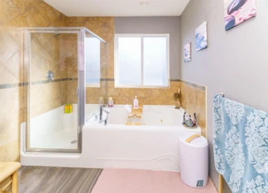 Laundry Room Photo of 11125 234a Street, Maple Ridge, BC