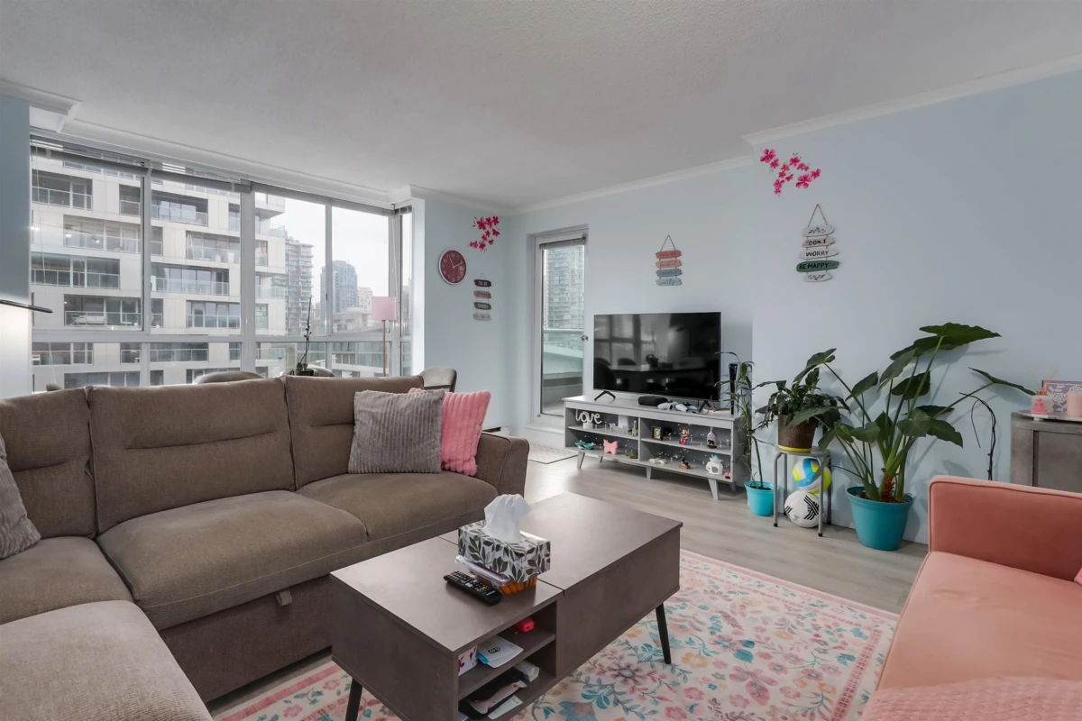 Living Room Photo of 1401 1500 Howe Street, Vancouver, BC