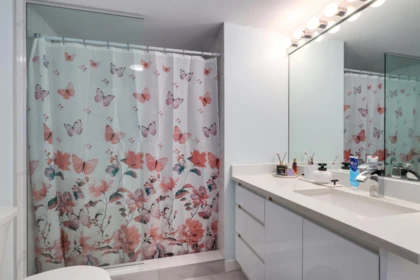 Laundry Room Photo of 1401 1500 Howe Street, Vancouver, BC