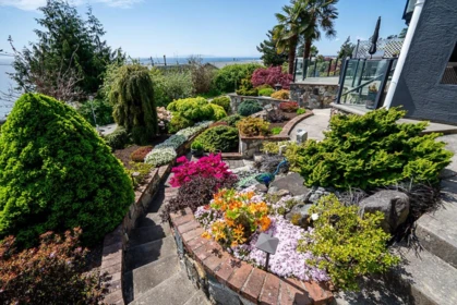 Hallway Photo of 14535 Sunset Drive, White Rock, BC