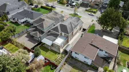 Hot Tub / Spa Photo of 11641 75a Avenue, Delta, BC