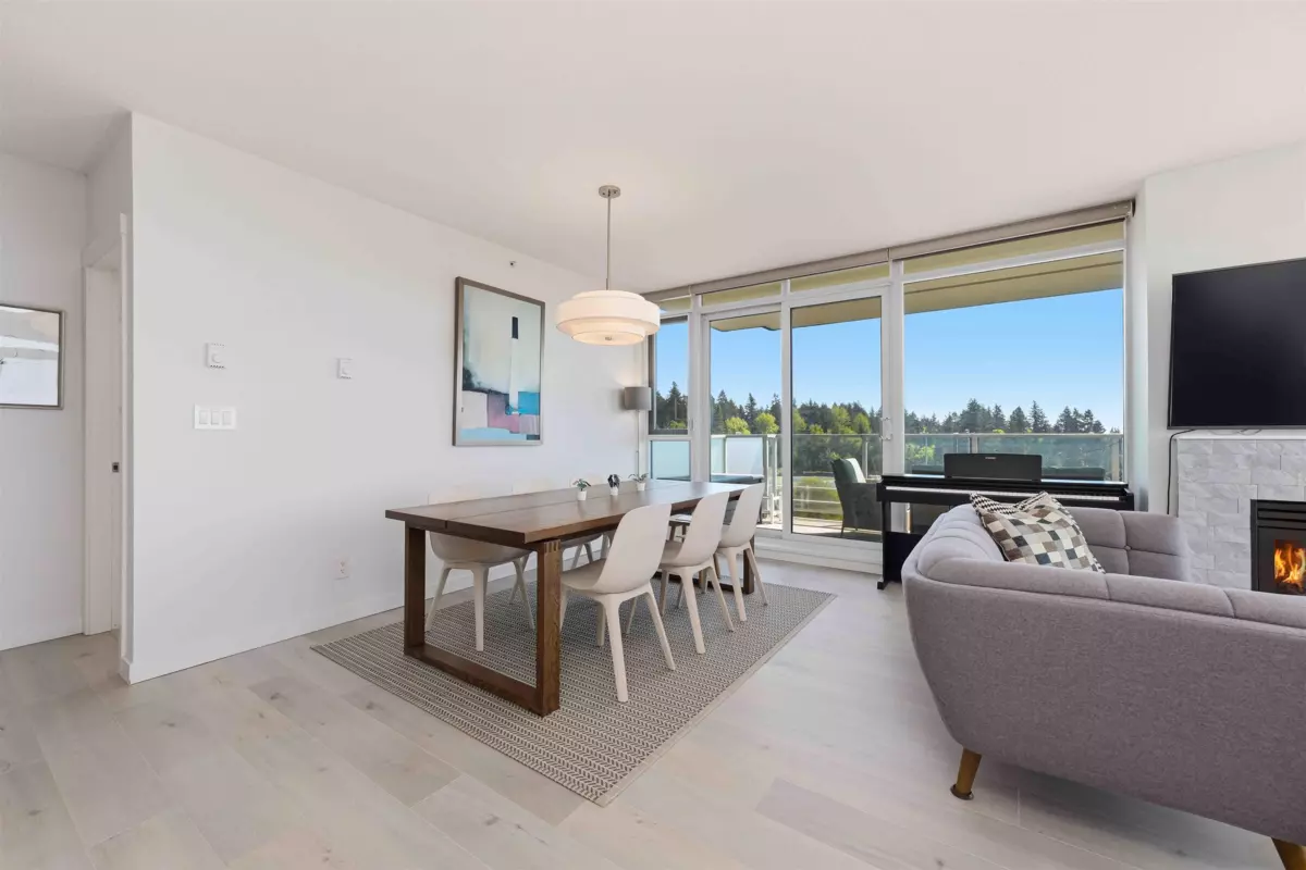 Dining Area Photo of 905 2688 West Mall, Vancouver, BC