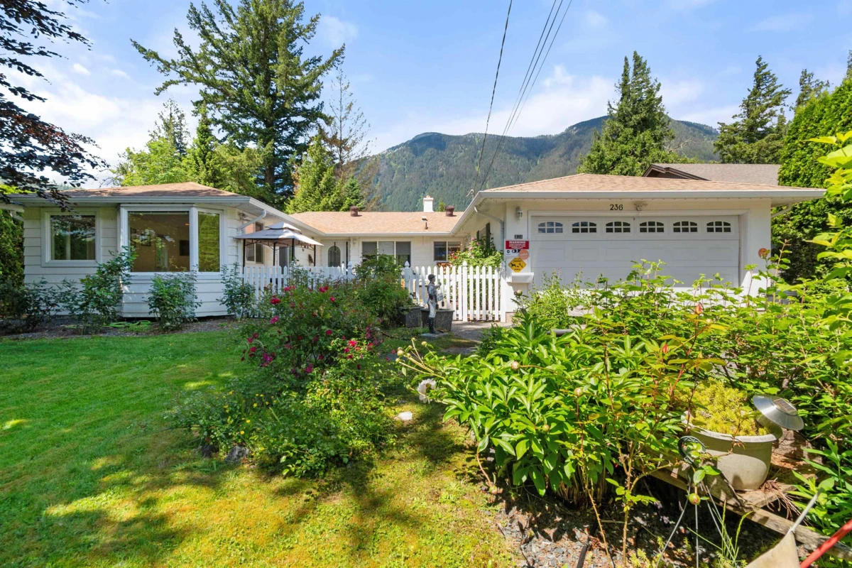 Exterior Rear Photo of 236 Water Avenue, Hope, BC