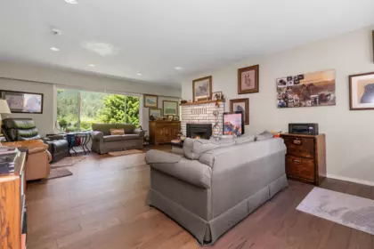Breakfast Nook Photo of 236 Water Avenue, Hope, BC