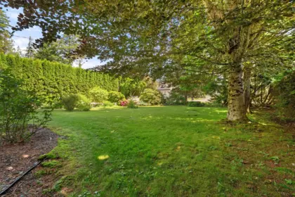 Hot Tub / Spa Photo of 236 Water Avenue, Hope, BC