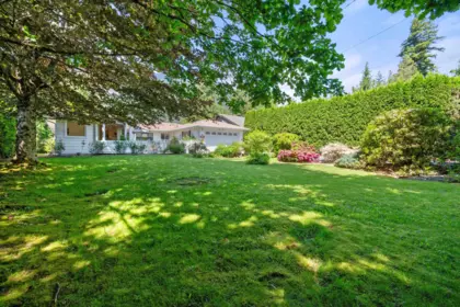 Swimming Pool Photo of 236 Water Avenue, Hope, BC