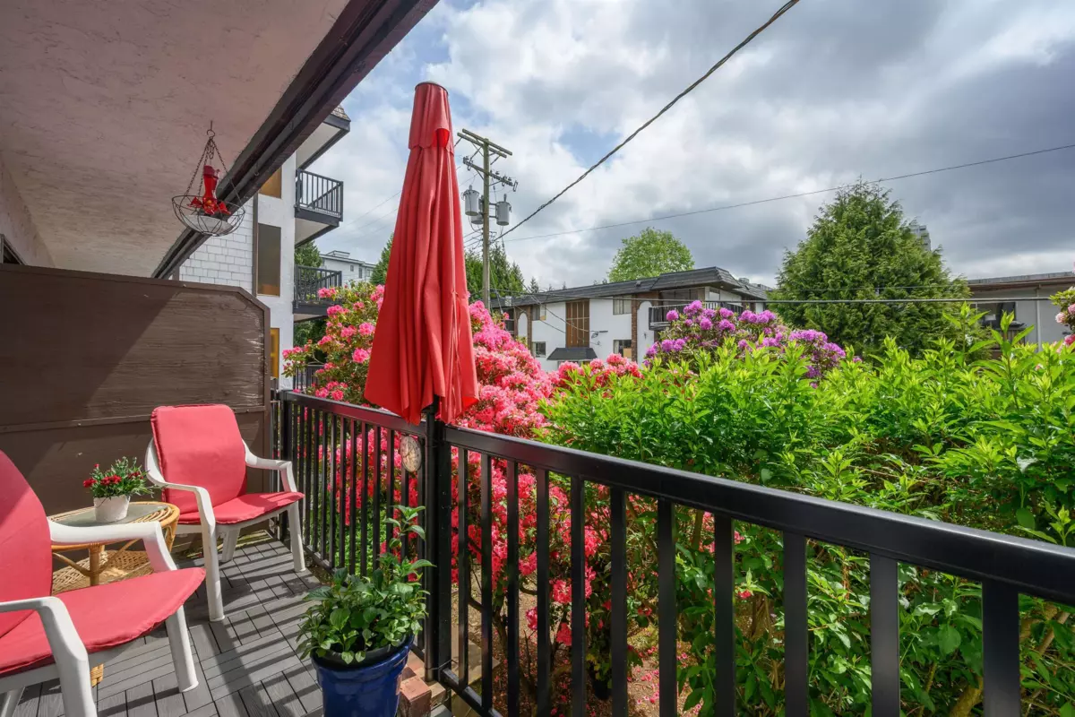Family Room Photo of 105 123 E 19th Street, North Vancouver, BC