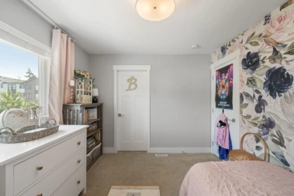 Basement Recreation Room Photo of 16555 25 Avenue, Surrey, BC