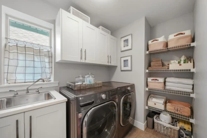 Hallway Photo of 16555 25 Avenue, Surrey, BC
