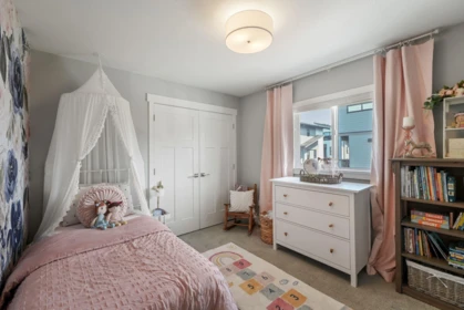 Loft / Bonus Room Photo of 16555 25 Avenue, Surrey, BC
