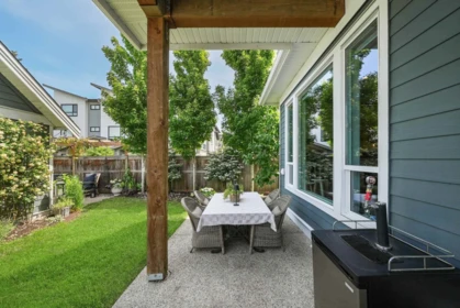 Swimming Pool Photo of 16555 25 Avenue, Surrey, BC