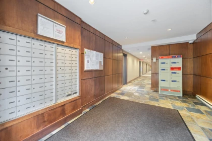 Entry Foyer Photo of 207 14877 100 Avenue, Surrey, BC