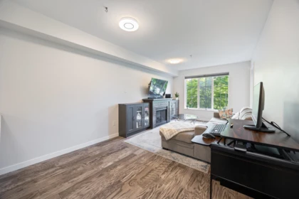 Kitchen Island Photo of 207 14877 100 Avenue, Surrey, BC