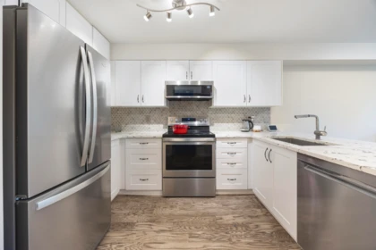 Primary Bedroom Photo of 207 14877 100 Avenue, Surrey, BC
