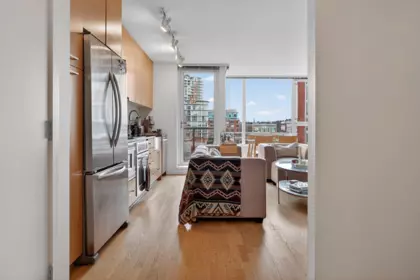 Kitchen Photo of 904 251 E 7th Avenue, Vancouver, BC
