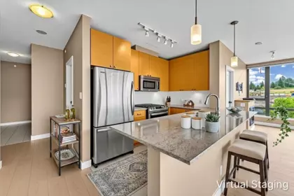 702 110 Brew Street, Port Moody, BC, Port Moody — Apartment/Condo for sale