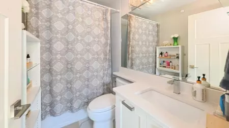Guest Bathroom Photo of 23 189 Wood Street, New Westminster, BC
