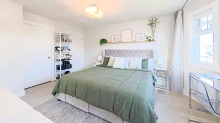 Walk-In Closet Photo of 23 189 Wood Street, New Westminster, BC