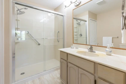 Laundry Room Photo of 101 1450 Mccallum Road, Abbotsford, BC