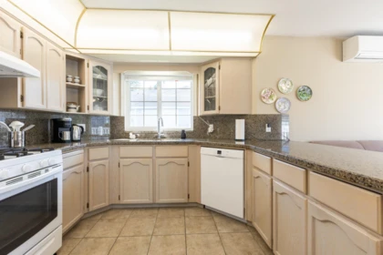 Pantry Photo of 101 1450 Mccallum Road, Abbotsford, BC