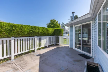 Swimming Pool Photo of 101 1450 Mccallum Road, Abbotsford, BC
