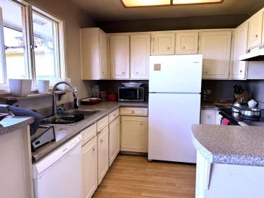 Primary Bedroom Photo of 4731 Laurel Avenue, Sechelt, BC