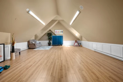 Garage Interior Photo of 16418 36a Avenue, Surrey, BC