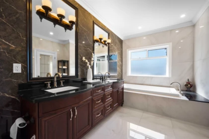 Laundry Room Photo of 16418 36a Avenue, Surrey, BC