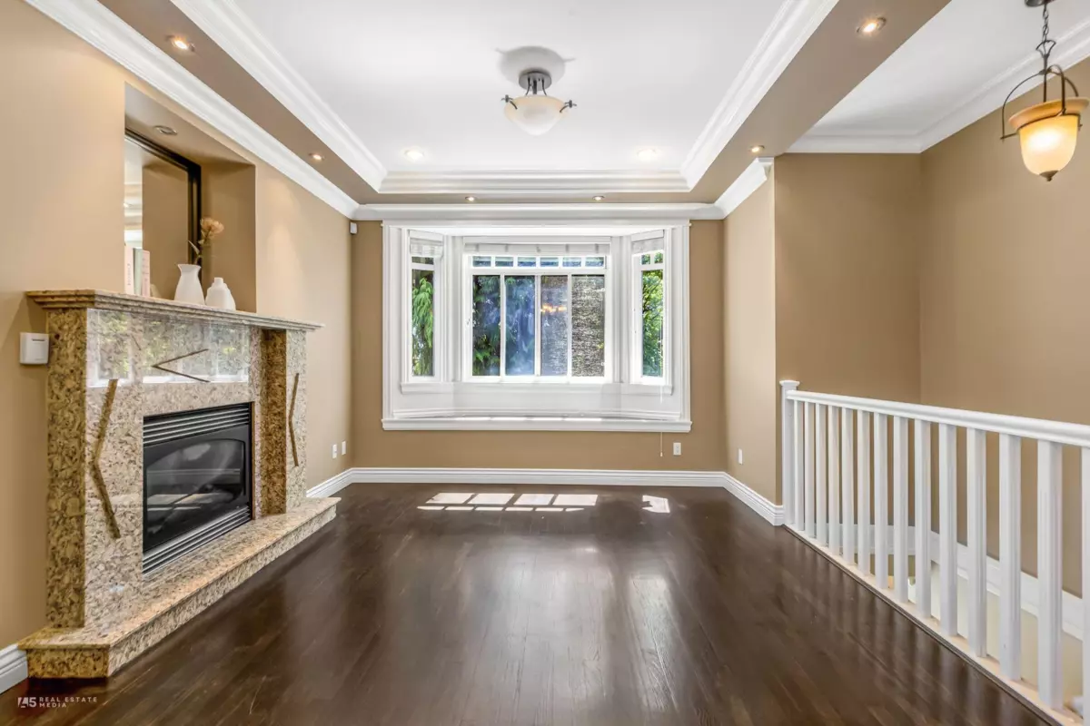 Family Room Photo of 295 W 63rd Avenue, Vancouver, BC