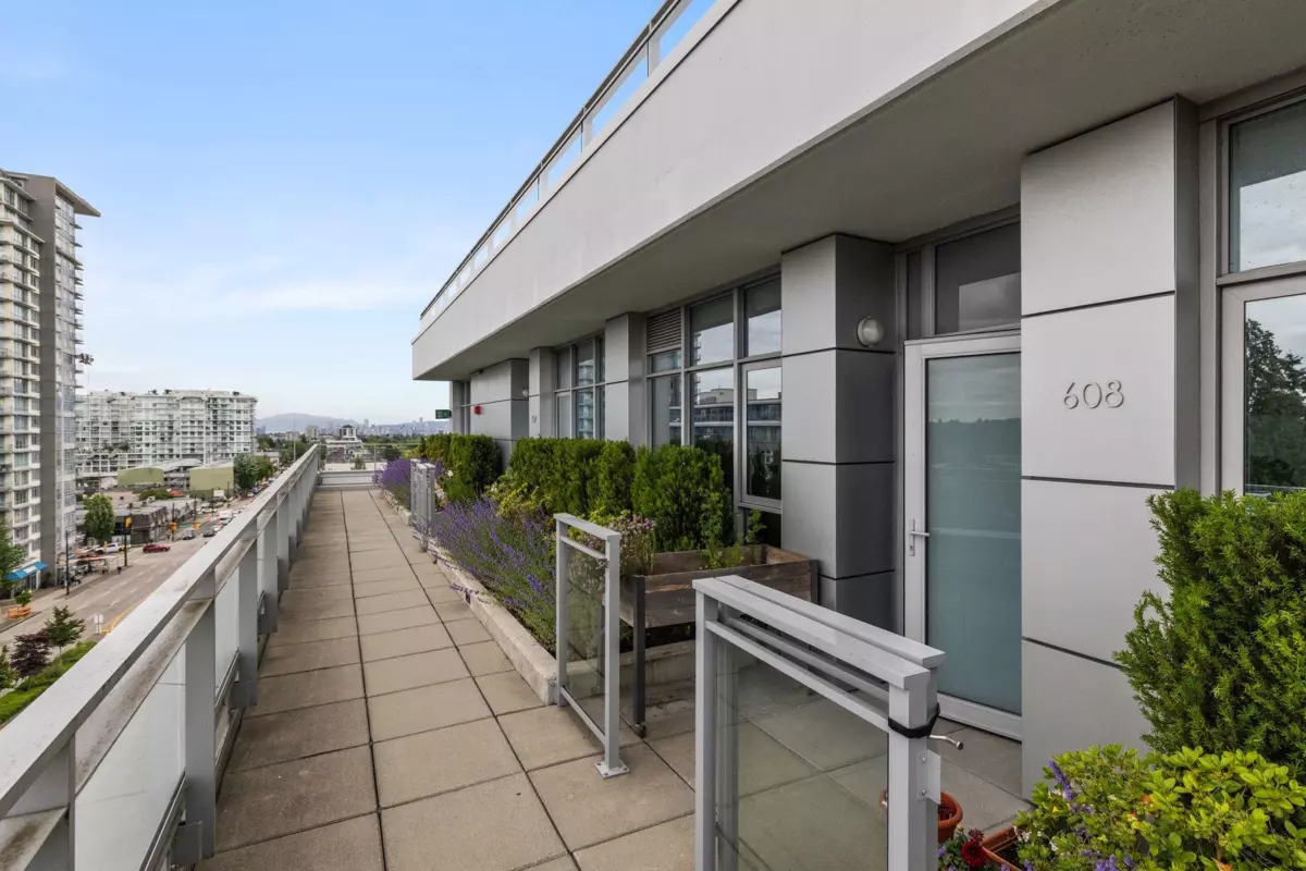 Exterior Rear Photo of 608 2435 Kingsway, Vancouver, BC