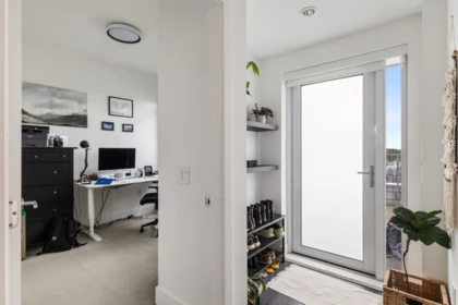Entry Foyer Photo of 608 2435 Kingsway, Vancouver, BC