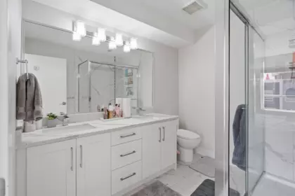 Powder Room Photo of 14 19631 55a Avenue, Langley, BC