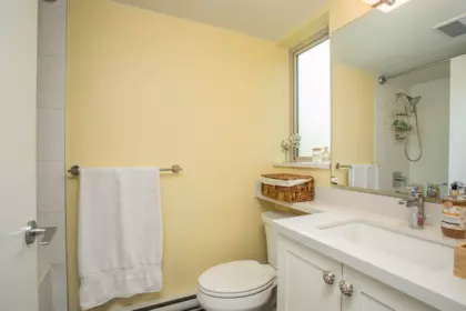 Powder Room Photo of 103 500 Royal Avenue, New Westminster, BC